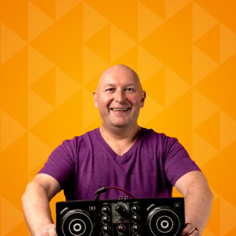 Team photo of Lamsie with a DJ controller