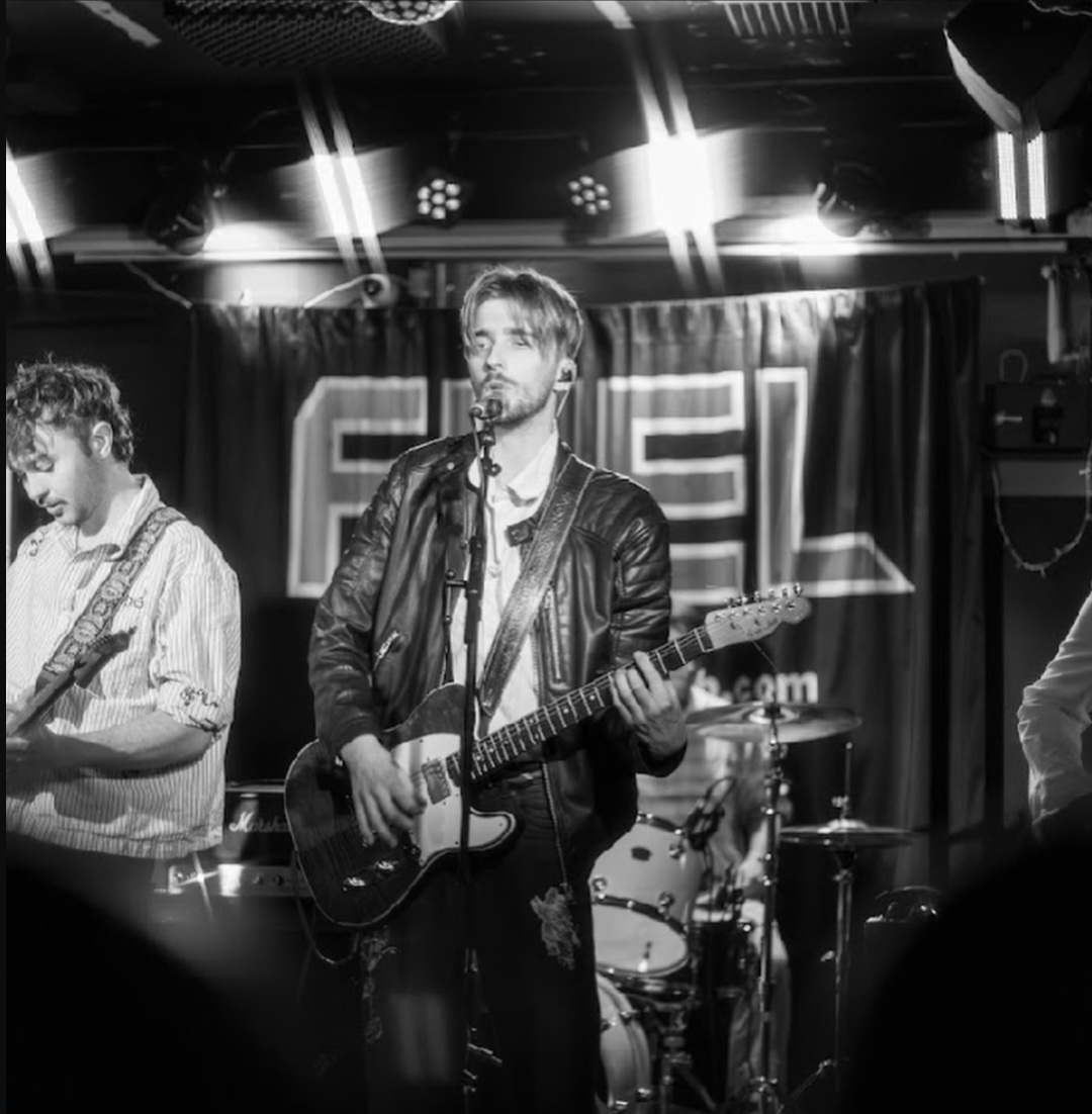 Band Crime Scene performing