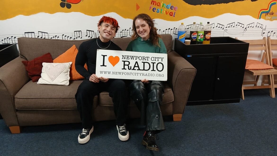 Dee and Keys sat in NCR.