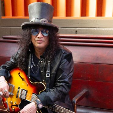 Photo of Slash