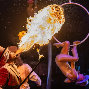 scrooge-–-a-cirque-spectacular
