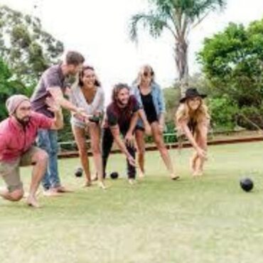 learn-to-play-lawn-bowls